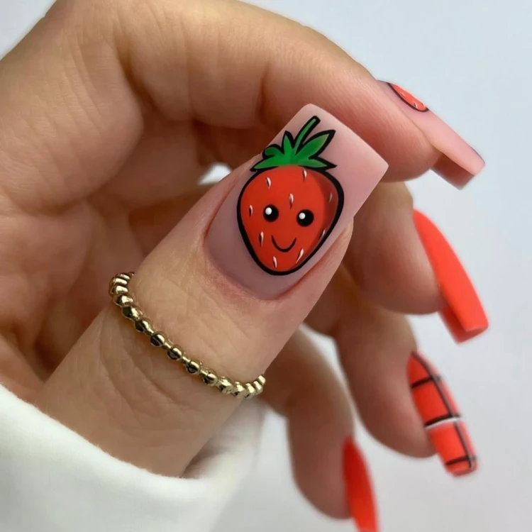 STRAWBERRY 2.webp